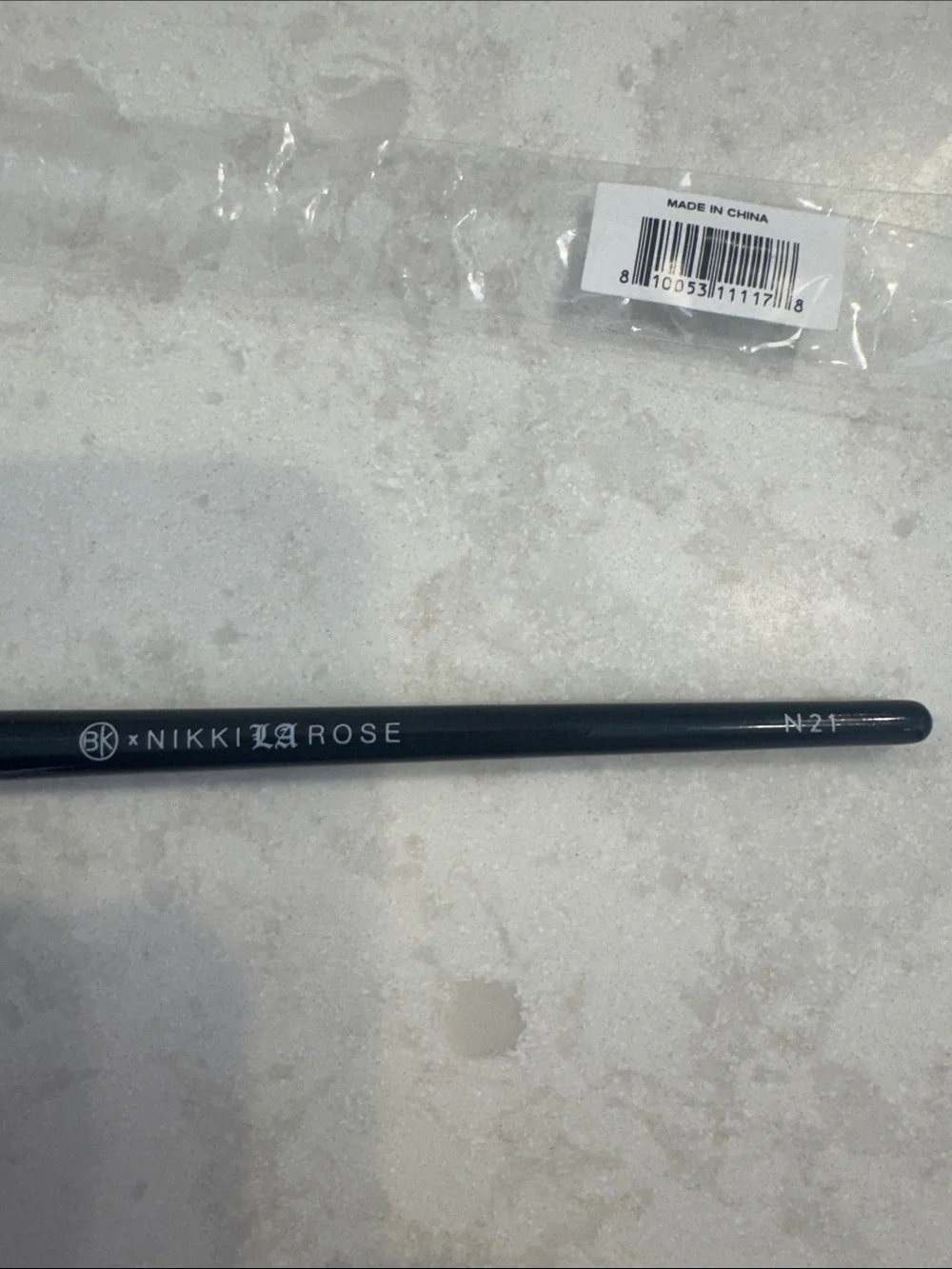 BK Beauty N21 precision blender brush